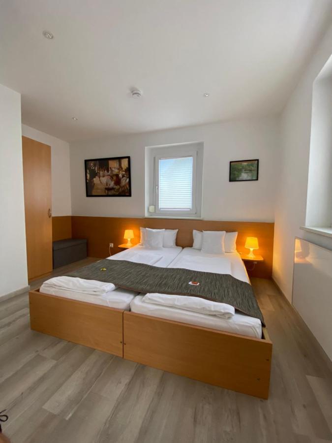 Gastehaus Spoth Hotel Руст Екстериор снимка