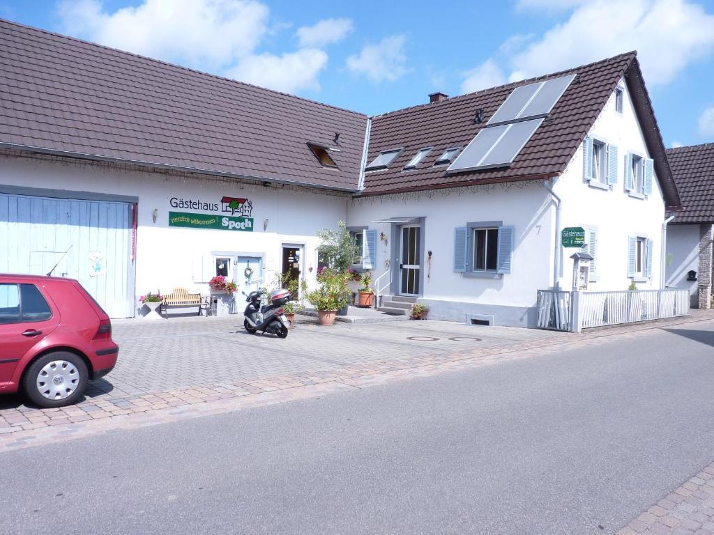 Gastehaus Spoth Hotel Руст Екстериор снимка